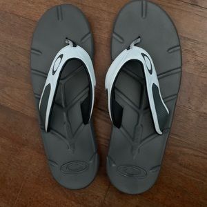 oakley factory lite flip flops